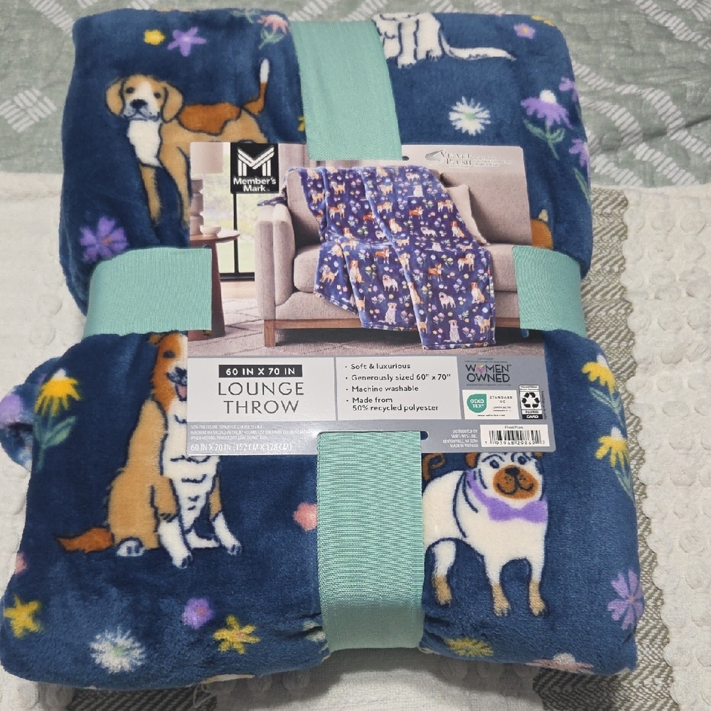 Navy Dog Print Plush Lounge Throw - Soft Cozy Blanket
